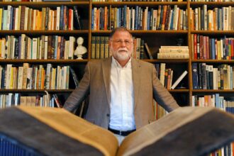 Alberto Manguel - l'économiste maghrébin