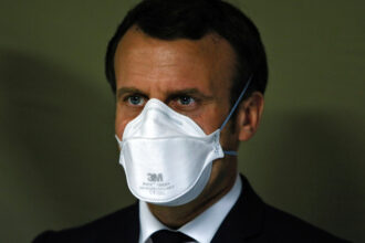 emmanuel macron-masque
