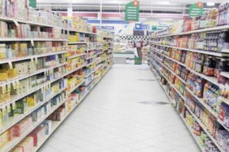 Elle a également mis l'accent sur l'importance d'établir un calendrier du paiement avec le receveur des finances en cas de dettes fiscales constatées auprès des recettes de finances.