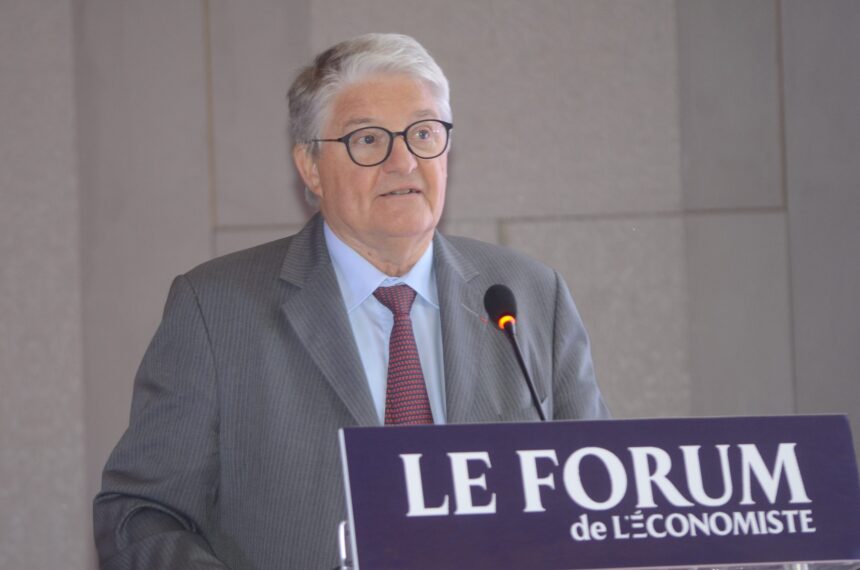 Serge Degallaix a présenté les principaux défis auxquels est confrontée la Tunisie. Ces défis sont complexes et classiques.