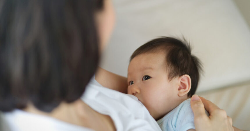 Elle a précisé que de nombreuses activités de sensibilisation ont été organisées dans les différents établissements de santé, notamment dans les services de gynécologie-obstétrique, les centres de maternité et de néonatologie, les centres de santé de base, ainsi que dans les jardins d'enfants et les crèches.