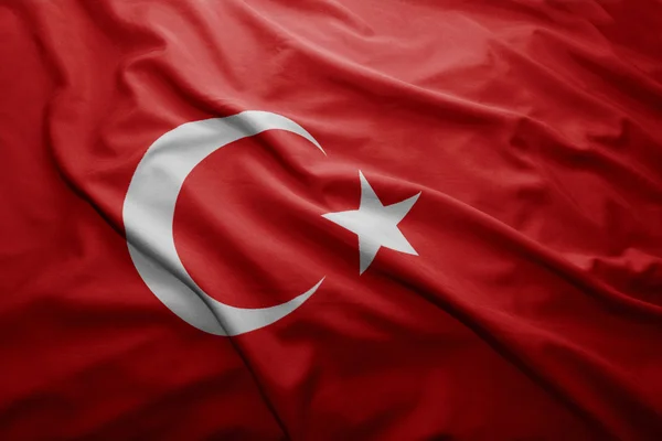 L'Agence turque de gestion des catastrophes a annoncé que la magnitude du tremblement de terre ayant frappé Istanbul ce vendredi soir était de 4,3 degrés.