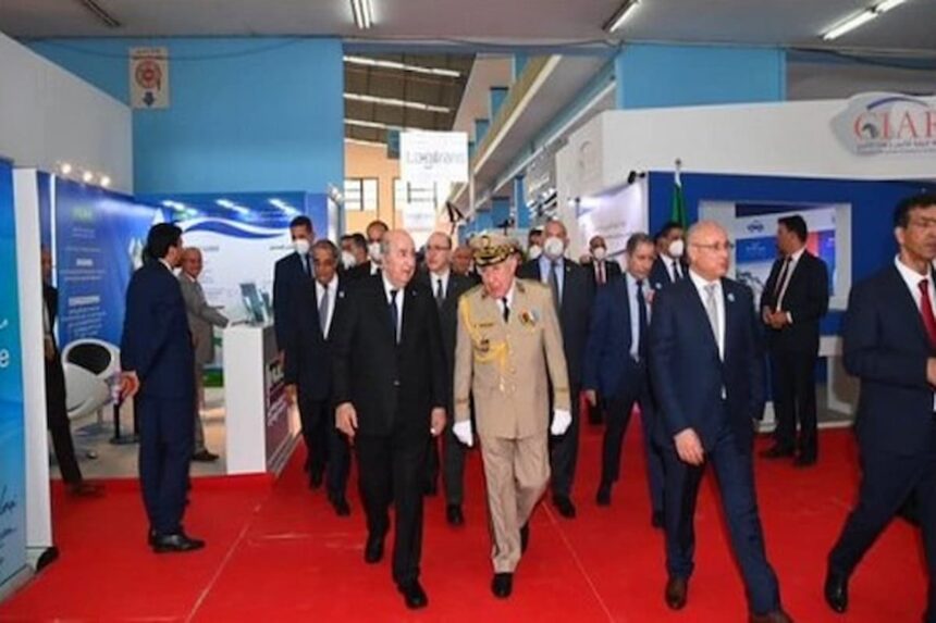 Le président a réitéré l’attachement des pouvoirs publics à faciliter le travail. Il a précisé que les industries mécaniques, manufacturières et agricoles étaient prioritaires. Abdelmadjid Tebboune a ajouté qu’il était nécessaire d’augmenter le taux d’intégration nationale d’autant plus que les capacités du tissu industriel national le permettent.