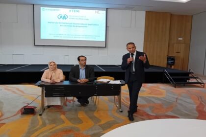 Ces aides dont la distribution est assurée par l'Union Tunisienne de Solidarité (UTS), sont attribuées sous forme de fournitures scolaires réparties selon le nouveau d'études, a indiqué aux médias, le chargé de la gestion des affaires du gouvernorat du Kef, Nizar Jamaaoui.
