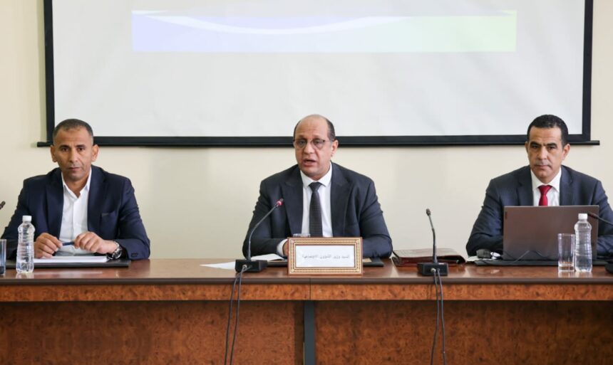 Ils ont également appelé à une révision des critères d'octroi des subventions aux familles nécessiteuses.