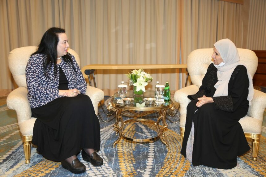 Selon un communiqué du ministère, les deux parties ont discuté des opportunités de renforcement de la coopération entre les deux pays dans les domaines liés à l'autonomisation économique des femmes, à la promotion du leadership féminin, à l'impulsion des opportunités de partenariat, à l'échange d'expertises et d'expériences et au réseautage professionnel pour les entrepreneures des deux pays.