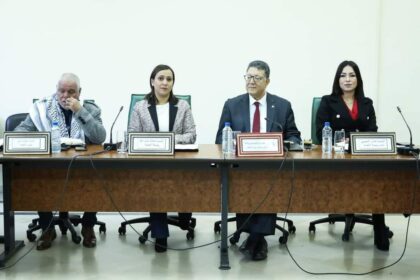 Les données biométriques telles que la photo du titulaire de la carte et ses empreintes digitales seront intégrées.