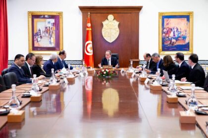 L'accent a été mis lors de cette réunion sur la nécessité d'améliorer la gouvernance des deux sociétés et de développer les mécanismes de gestion, dans le but de tirer meilleur profit du potentiel économique dans les deux gouvernorats.