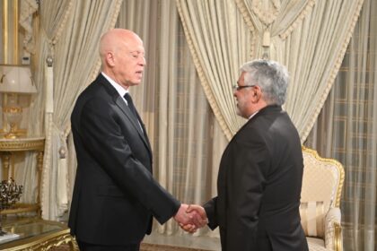 A cette occasion, le chef de l'Etat a salué les efforts fournis par le diplomate iranien durant sa mission en Tunisie pour renforcer davantage les liens de fraternité et de coopération qui unissent la Tunisie et l'Iran.