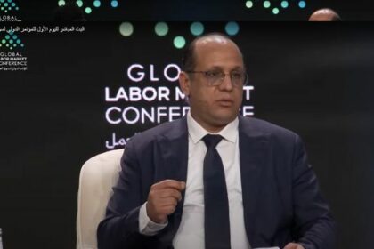 Les participants ont, à cette occasion, mis l'accent sur l'importance de la solidarité internationale, de la coopération et de l'échange d'expériences pour faire face aux mutations rapides et sans précédent imposés par les technologies modernes et aux défis géopolitiques sur le marché mondial du travail.