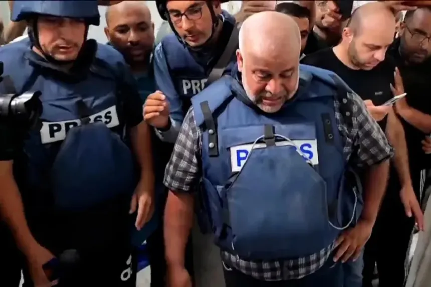 Tous les pro-palestiniens se souviennent de son fameux "byentkmou menna bellouled ? Maalich !" (Ils se vengent de nous en tuants les enfants ? Ce n'est pas grave !).