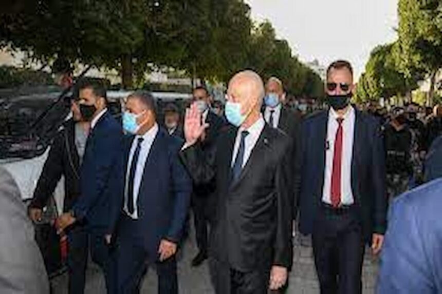 KS à l'Avenue Habib Bourguiba