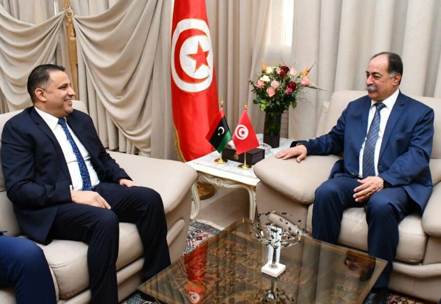 Ils ont également évoqué plusieurs questions d'intérêt commun, notamment l'examen des efforts des deux États pour lutter contre le phénomène de la migration irrégulière.