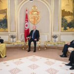 La cérémonie s'est déroulée en présence de Mounir Ben Rjiba, secrétaire d'Etat auprès du ministre des Affaires étrangères, de la Migration et des Tunisiens à l'étranger.