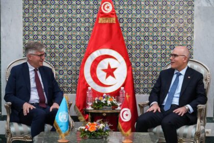 Il a aussi souligné le professionnalisme, le sens de l'initiative et de la discipline caractérisant les compétences tunisiennes qui ont rejoint, actuellement, cinq missions de maintien de la paix des Nations Unies déployés en Afrique.