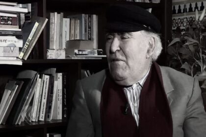 A son retour en Tunisie, il a rejoint la Faculté des sciences humaines et sociales de Tunis pour enseigner dans sa spécialité l'histoire médiévale du Maghreb arabe.