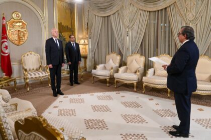 La cérémonie s'est déroulée en présence de Mounir Ben Rjiba, Secrétaire d’Etat auprès du ministre des Affaires étrangères, de la Migration et des Tunisiens à l’étranger.