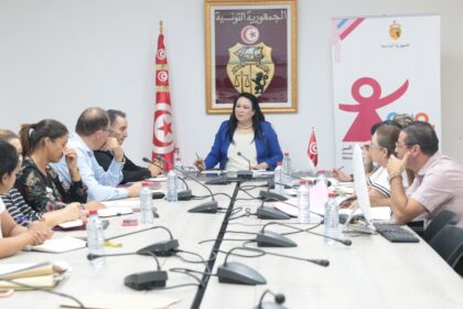 Moussa a souligné l'importance de fournir des services de qualité au sein de ces établissements, dont la capacité d'accueil varie entre 50 et 70 enfants.