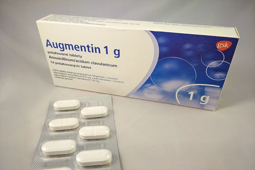 Les pharmacies et les hôpitaux ont été avisés, et ce médicament a été retiré du marché. 