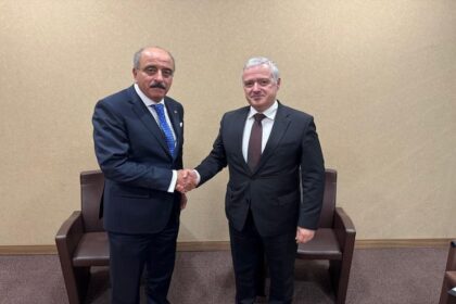 Le ministre des Affaires étrangères a, à cette occasion, salué l'initiative bulgare portant création, dans le gouvernorat de Gafsa, de deux projets dans les domaines de santé et de l'enfance.