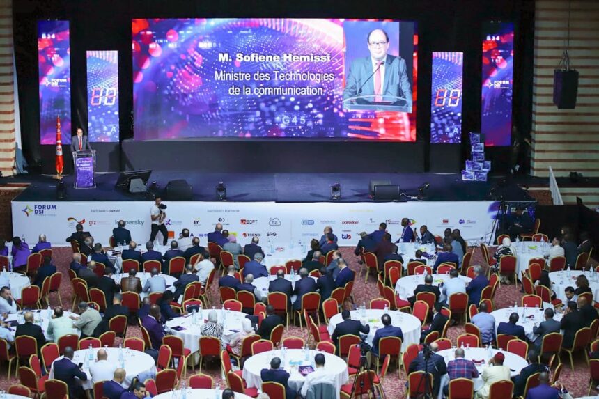 Evoquant le dossier de la 5G, le ministre a fait savoir que son département se penche actuellement sur les dernières phases de dépouillement des offres présentées par les trois opérateurs de télécommunications, soulignant que la commercialisation des services 5G sera lancée, début de l’année 2025.