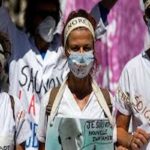 Blouses blanches en grève