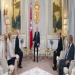 La cérémonie s’est déroulée en présence du ministre des Affaires étrangères, de la Migration et des Tunisiens à l’étranger, Mohamed Ali Nafti.