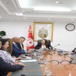 A noter, que Davis, qui a pris ses fonctions en octobre dernier, effectue actuellement sa première visite officielle en Tunisie, accompagné d’une délégation de haut niveau.