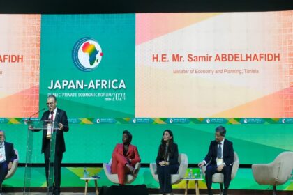 Depuis 2018, le Forum Economique Public-Privé Japon-Afrique se tient en Afrique tous les trois ans pour promouvoir et renforcer les liens commerciaux entre le Japon et l'Afrique.