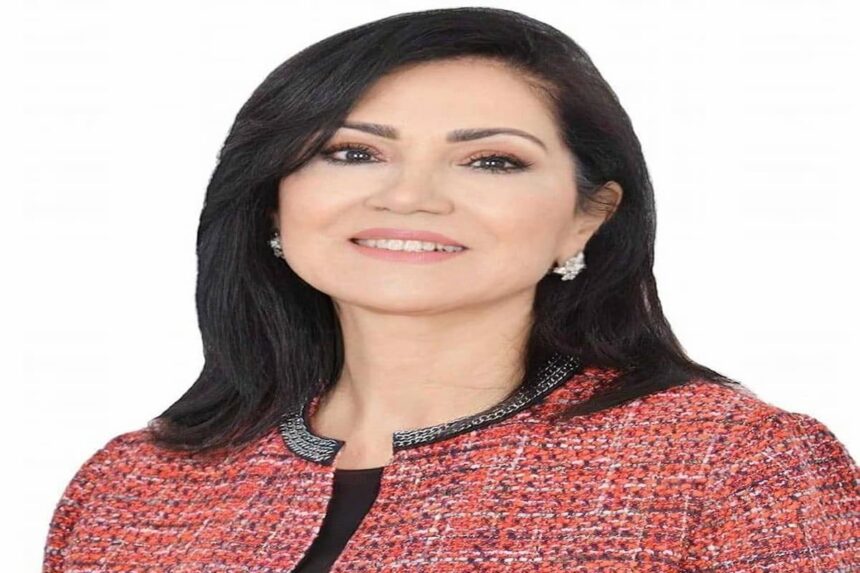 En 2020, elle a également été consultante pour l’Organisation mondiale de la santé (OMS) dans le cadre d’un programme de lutte contre la cécité en Afrique de l’Ouest, où elle a mené de nombreuses missions.