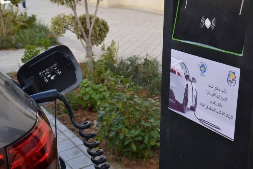 Installation de deux bornes de recharge gratuites pour véhicules électriques à Sfax