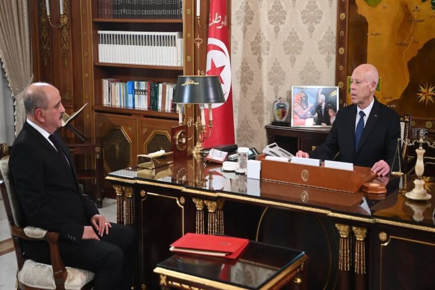 Kais Saied a assuré que la diplomatie tunisienne a des valeurs solides et qu'elle doit rayonner plus sur le plan mondial non seulement sur le plan diplomatique traditionnel, qu’il soit bilatéral ou multilatéral, mais aussi sur le plan économique.