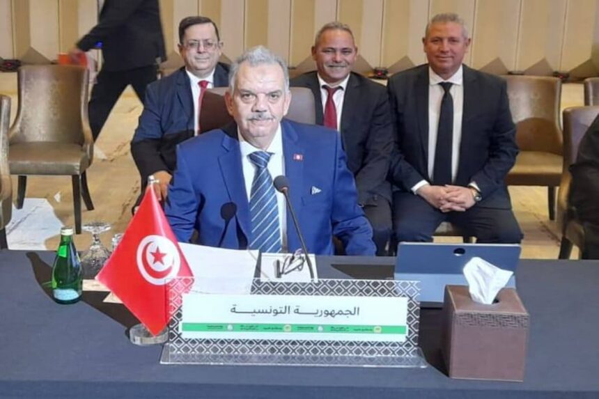 La Création d'un fonds au sein de la Ligue Arabe pour reconstruire les installations sportives détruites à Gaza et au Sud du Liban. La proposition a été accueillie favorablement par les membres du Comité exécutif et sera soumise au Conseil des ministres des affaires extérieures arabes.