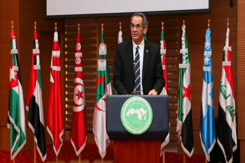 La Tunisie a adopté l'initiative de l'ALECSO sur la base des recommandations de la 18e conférence des ministres responsables de l'enseignement supérieur et de la recherche scientifique des pays arabes en 2021.