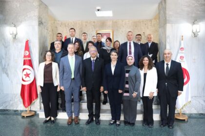 Ces efforts s’inscrivent dans une stratégie nationale visant à renforcer la sécurité sanitaire, en développant la recherche scientifique sur le terrain et en tirant parti des dernières technologies en matière de surveillance génomique et de détection épidémiologique.