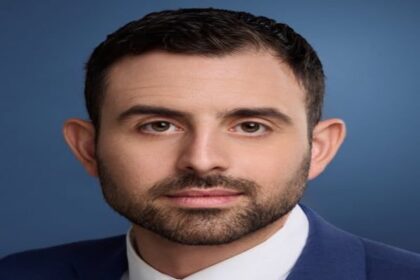 Le porte-parole du gouvernement israélien, Elyon Levy, a montré son indignation à travers une publication sur le réseau social X les requêtes d'Israéliens appelant à une fin immédiate du conflit les qualifiant de délirantes.