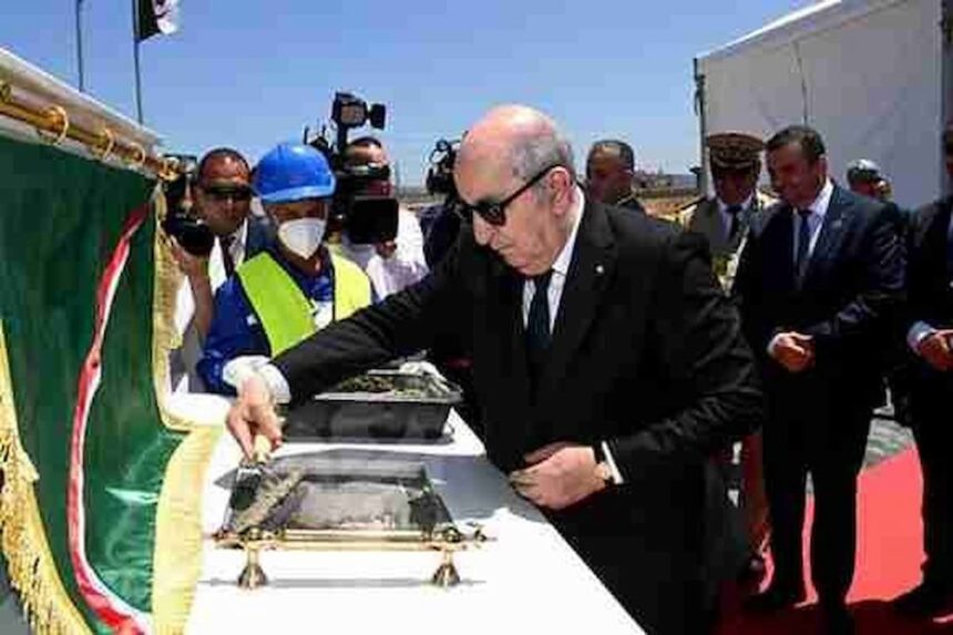 Dans le cadre de sa stratégie de lutte contre le phénomène du stress hydrique, le pays mise particulièrement sur le dessalement de l'eau de mer, considéré comme un levier essentiel pour garantir la sécurité hydrique à long terme.
