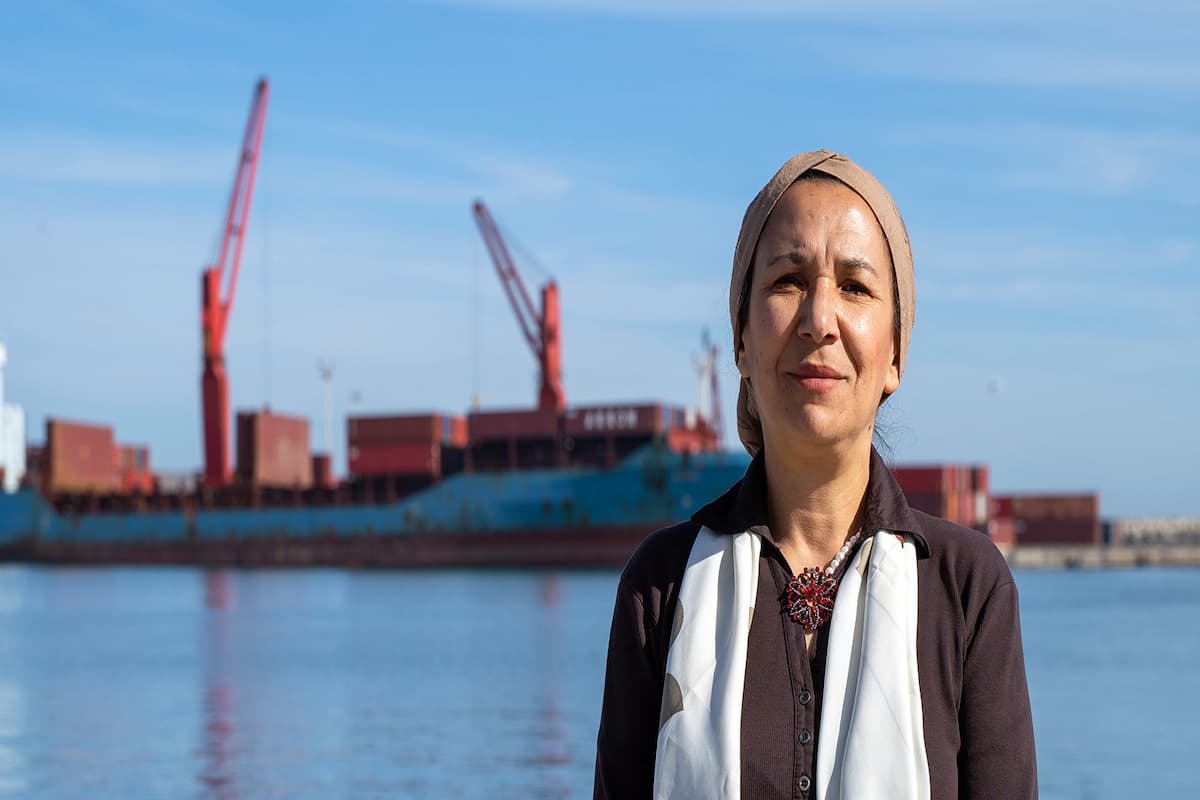 Scientifique et éducatrice environnementale, Semia Gharbi (57 ans) dispose d'une expérience de plus de 20 ans en tant qu'activiste qui lutte pour la protection de l'environnement.