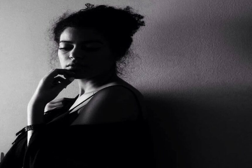 Zeineb Ezzar en un mot ? Un mot ne suffirait pas, mais Zeineb Ezzar - l'artiste peintre : Onirique