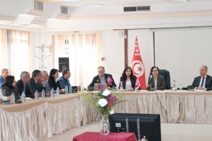 Asma Jebri a souligné, mercredi 14 mai, à l'ouverture de la rencontre des directeurs des centres intégrés de l'enfance et des jeunes, l'importance de promouvoir les établissements de protection de l'enfance.