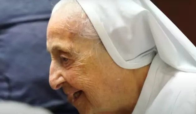 Inah Canabarro Lucas, née le 8 juin 1908 à Saint-François d'Assise, dans le sud du Brésil, avait été reconnue doyenne après le décès en janvier de la Japonaise Tomiko Itooka, qui avait également atteint 116 ans.