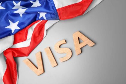 resserrer les visas étudiants