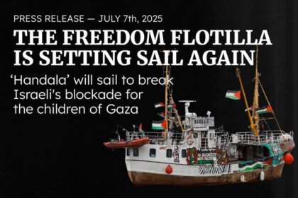 Le “Hanzala” est un modeste bateau de pêche norvégien de 18 mètres, construit en 1968 et intégré à la Flottille de la Liberté. Il a intégré la flottille en 2023, l’ancre chargé de médicaments, fournitures médicales et denrées de première nécessité destinées aux Palestiniens pris au piège du blocus israélien.