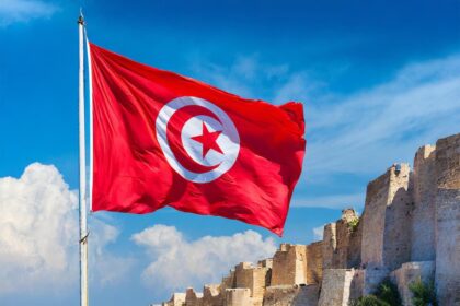 L’ambassadrice Wolbers et toute son équipe à l’Ambassade d’Allemagne en Tunisie adressent leurs plus chaleureuses félicitations à tous les Tunisiens à l’occasion du soixante-huitième anniversaire de la proclamation de la République tunisienne.