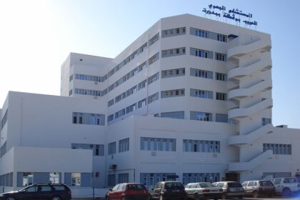 À cet égard, les travaux d’aménagement général des voiries et des différents réseaux à l’intérieur de l’hôpital régional de Bizerte progressent à un rythme soutenu, parallèlement au programme d’aménagement des abords extérieurs.