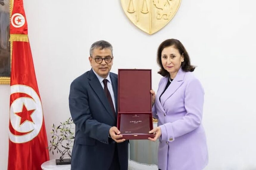 Non aux diktats extérieurs