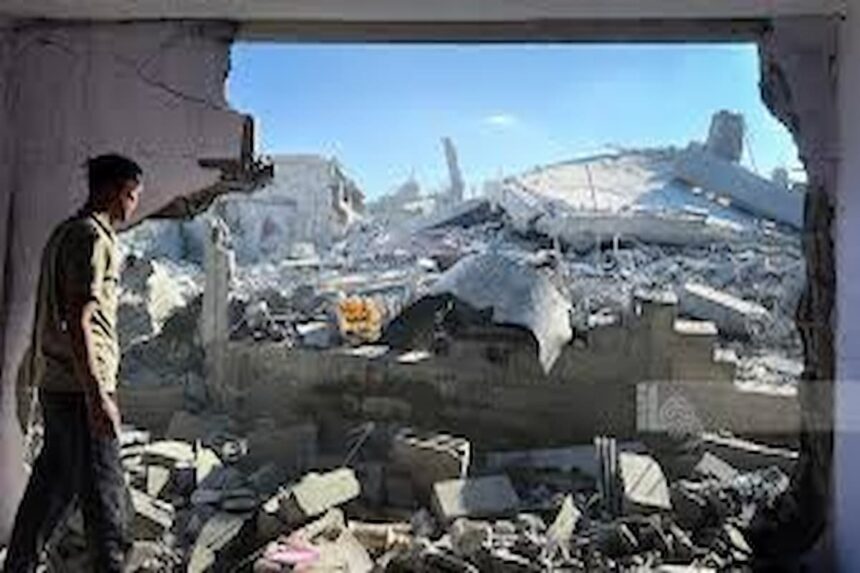 Le secrétaire général de l’Union des avocats arabes (UAA), Me Mekkaoui Benaissa, a appelé, vendredi 8 aout, tous les avocats arabes à organiser des sit-in hebdomadaires ou bimensuels et des marches pour dénoncer l’agression israélienne contre le peuple palestinien.