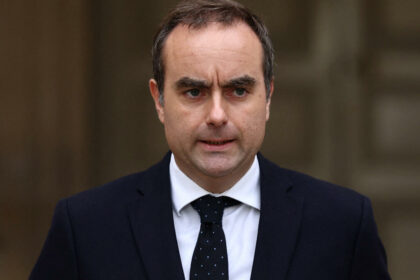 Lecornu reconduit comme PM